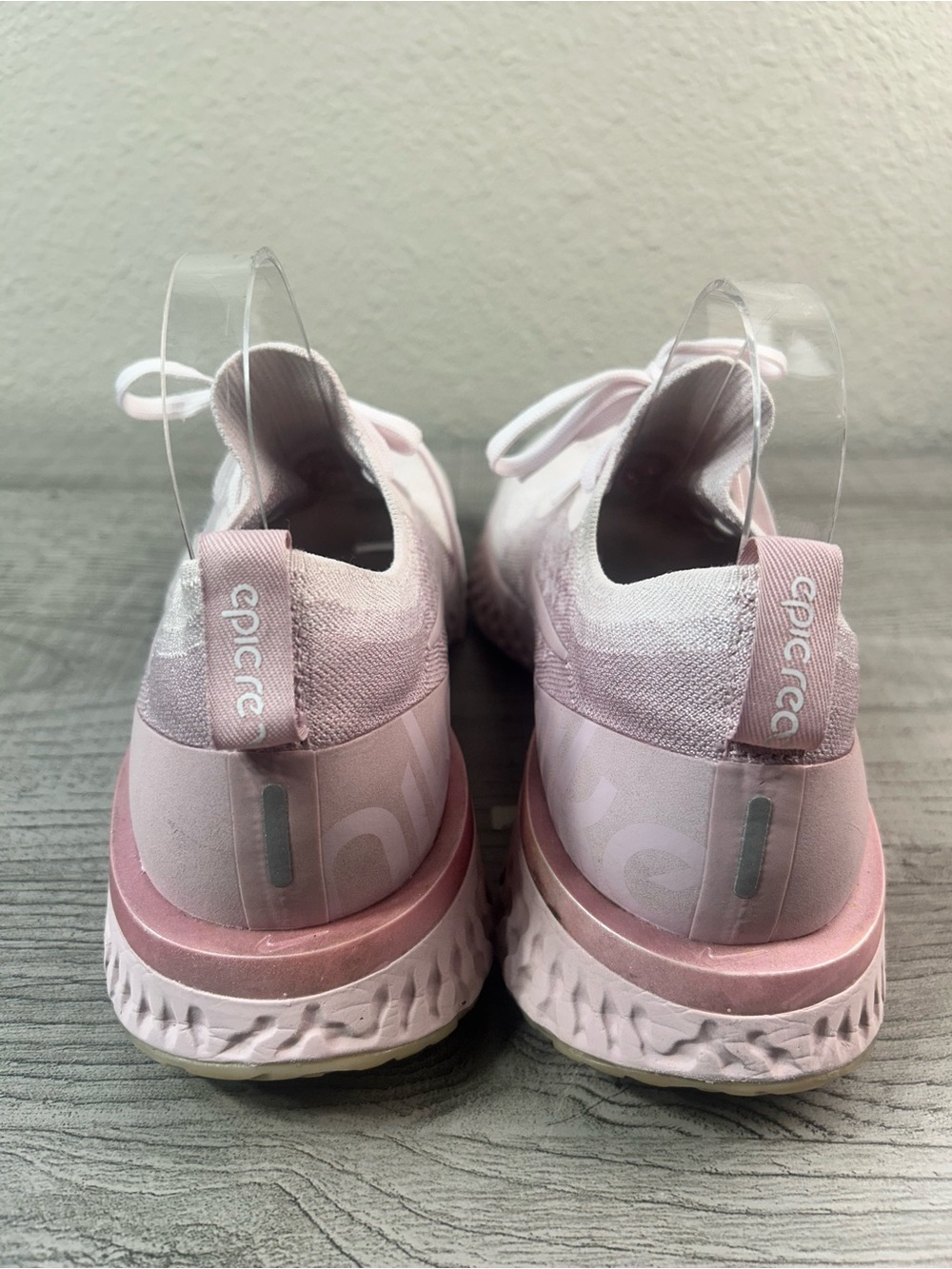 Nike Epic React Flyknit Size 10.5 Women’s Athletic Shoes - Pale Pink Knit - Picture 5 of 10